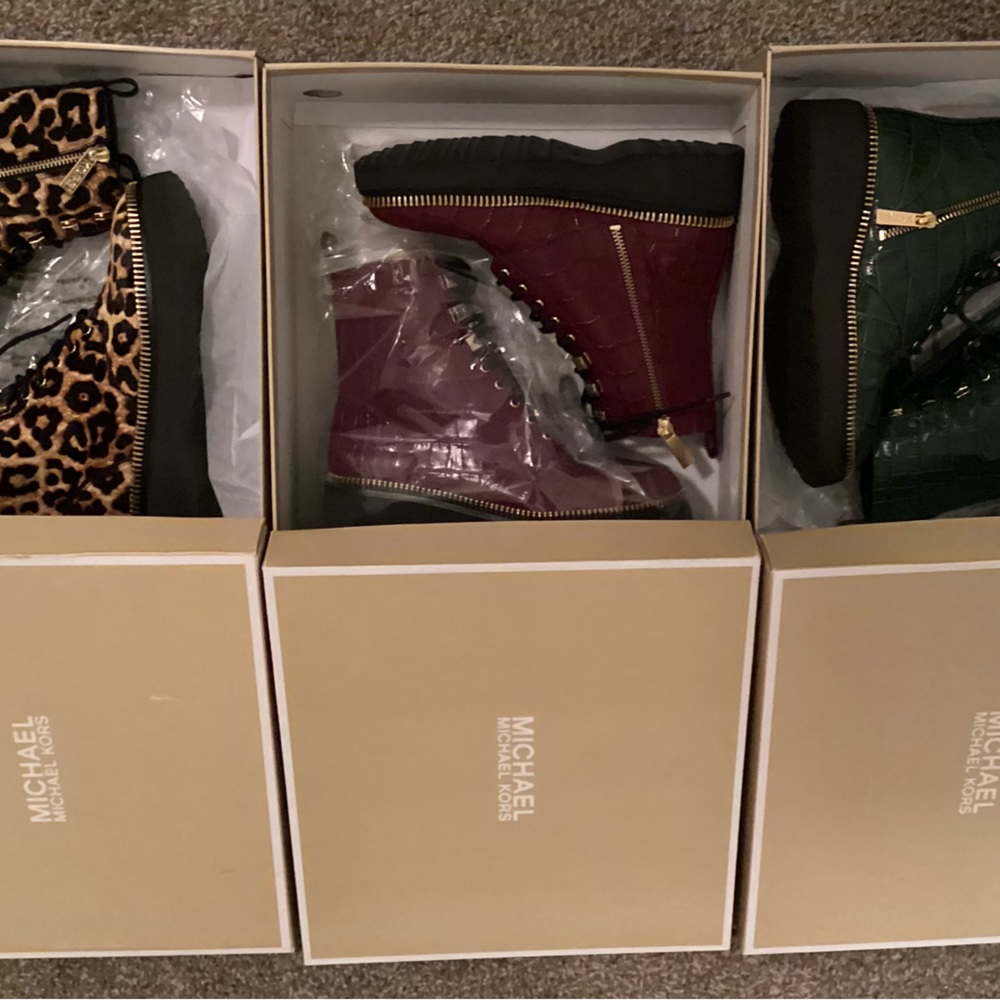 Michael Kors Croc Embossed Leather Combat Boots, NWT - Picture 3 of 5